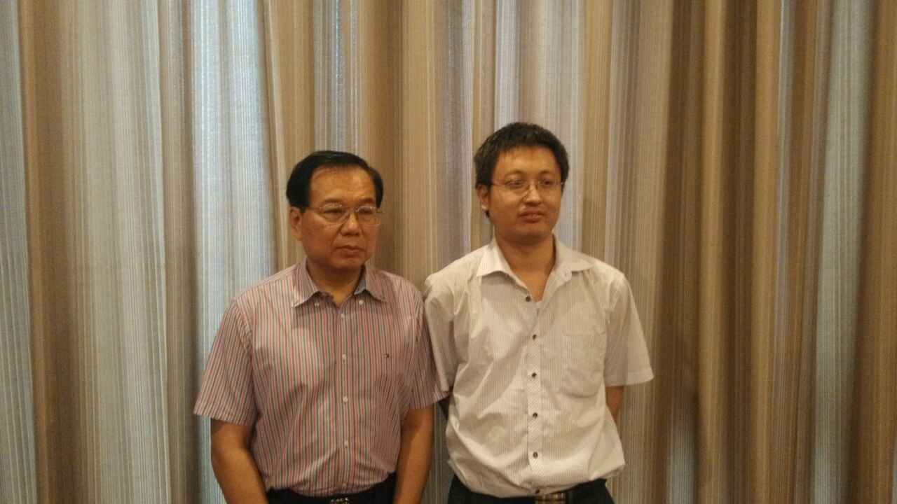 与赵秉志教授合影